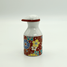 Load image into Gallery viewer, JPGK006 Sojasaucen Giesser Ume Kiku 01

