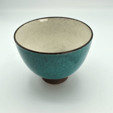 Lade das Bild in den Galerie-Viewer, Japanische Reis Bowl Wanguri türkis
