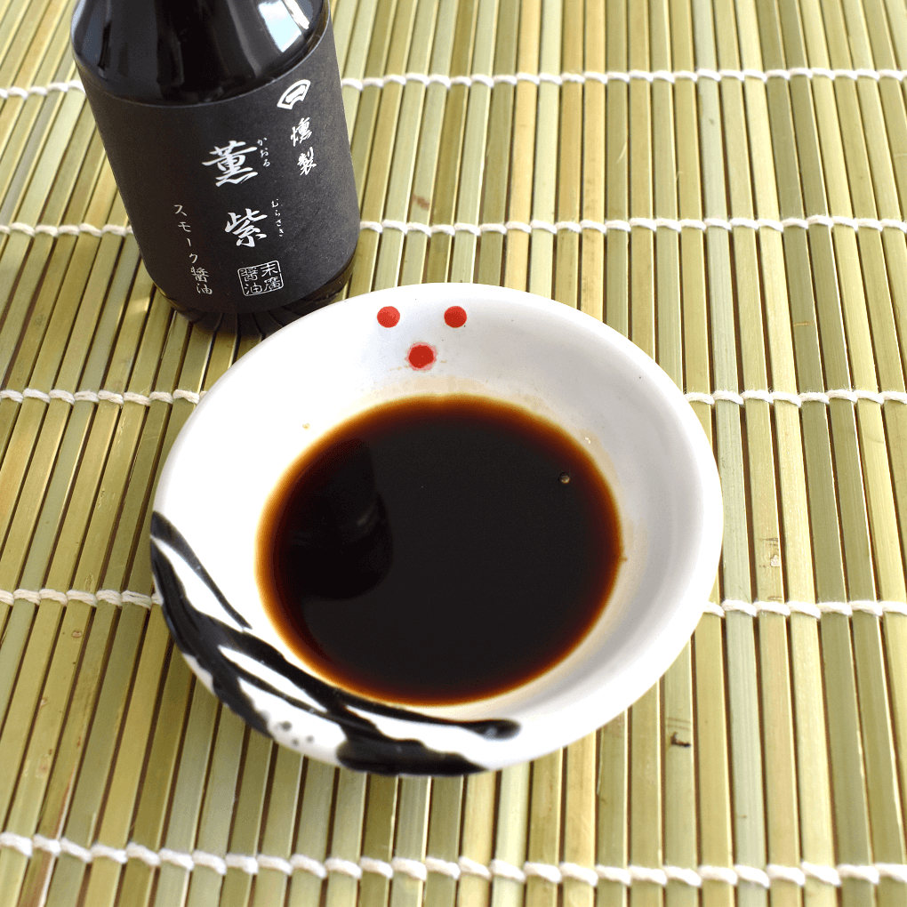 Shoyu074 Kunsei geräucherte Sojasauce Stillife